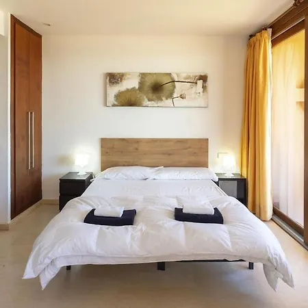Modern Beachside Flat In Playa D'en Bossa - B 아파트